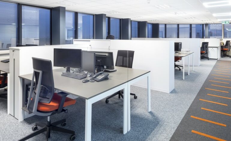 przestrzen biurowa typu open space–wady i zalety 770x470 - Przestrzeń biurowa typu open space – wady i zalety